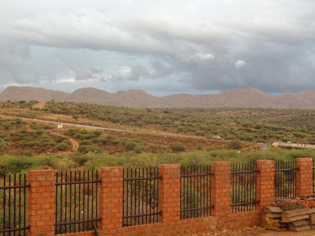 Voigtland Airport Lodge מראה חיצוני תמונה